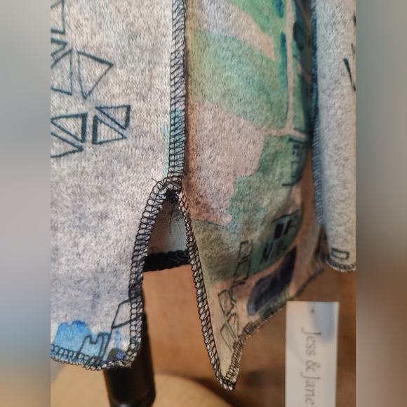 Jess & Jane Manhattan City Scape Colorful Soft Stretchy Tunic Size Large - Picture 4 of 11